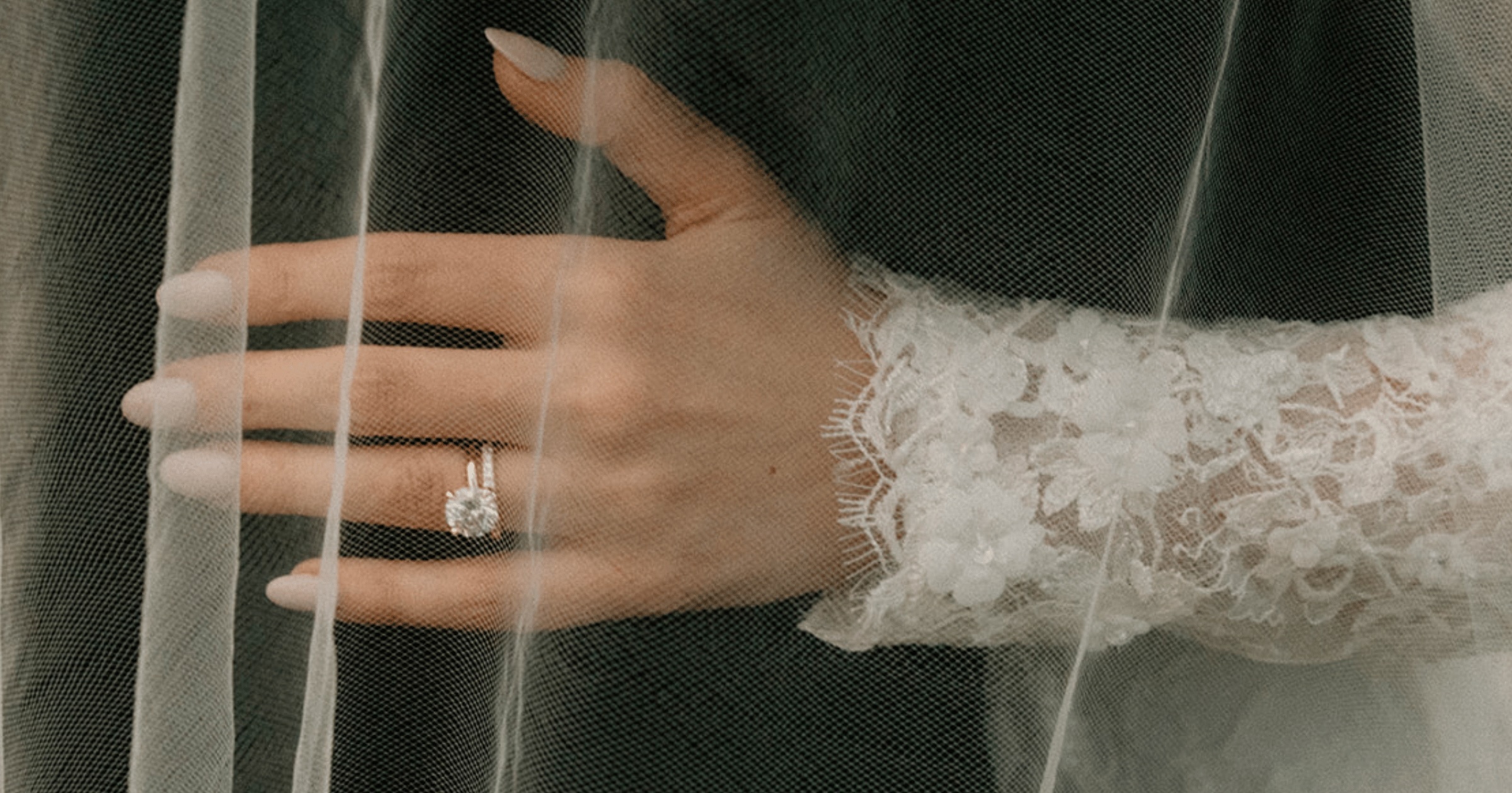 11 Times When You Should Take Off Your Engagement Ring