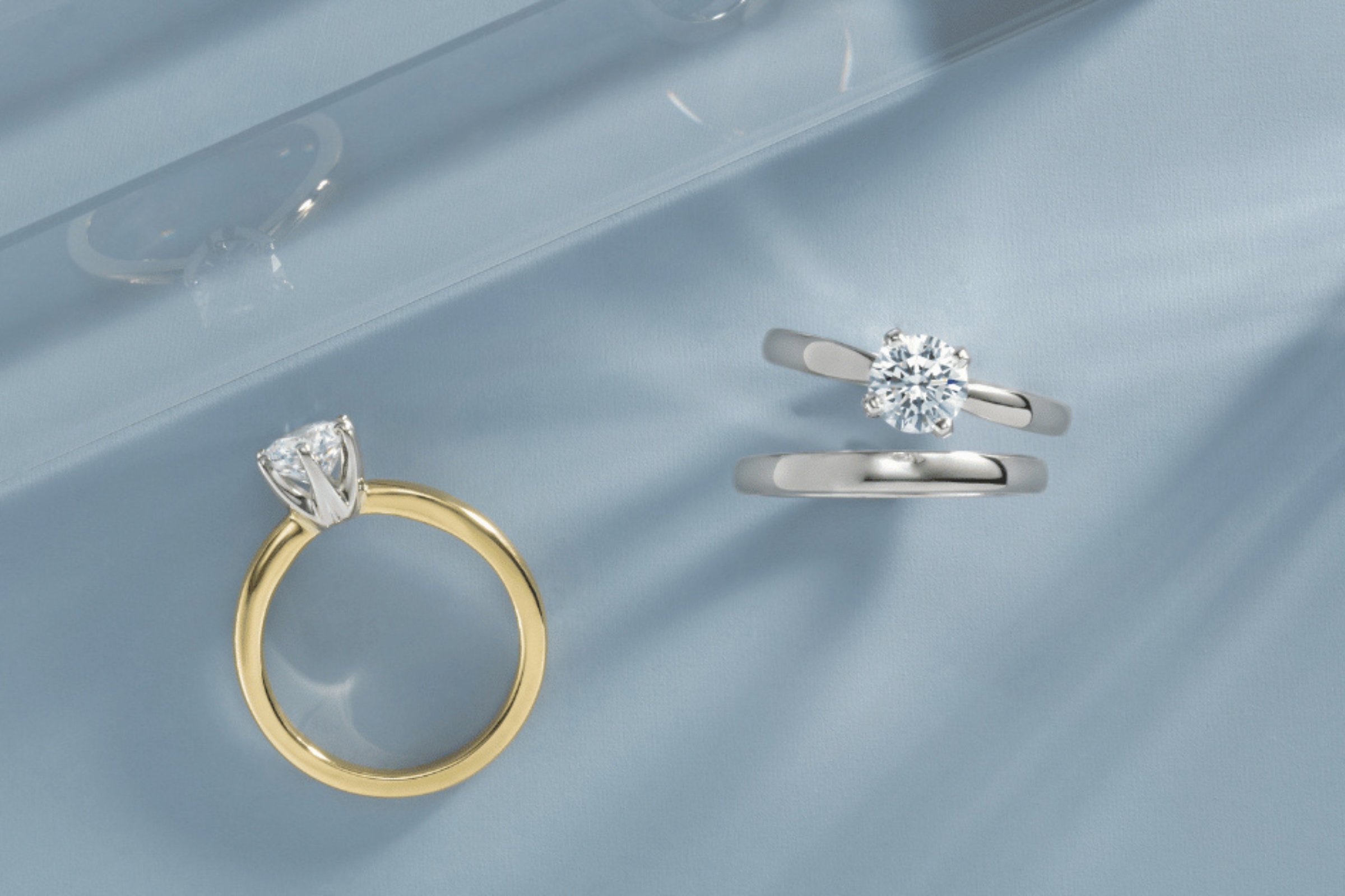 Yellow_Gold_and_White_Gold_Round_Engagement_Rings